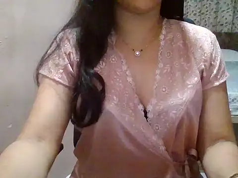 Pinky 4 online show from July 9, 2026, 11:42 pm