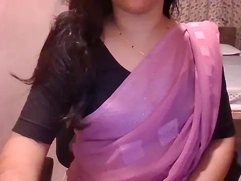 Pinky 4 online show from July 16, 2026, 11:33 pm