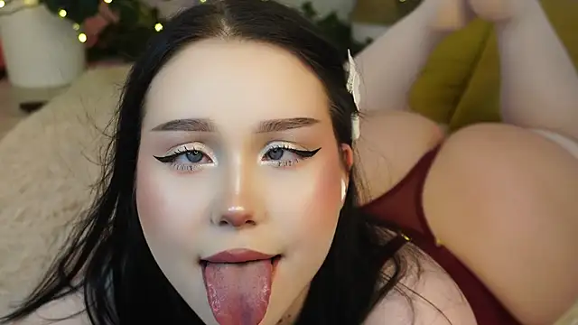 Snapshot of ScarletBlaze chatting on December 21, 2024, 6:12 pm ScarletBlaze online show from December 21, 2024, 6:12 pm