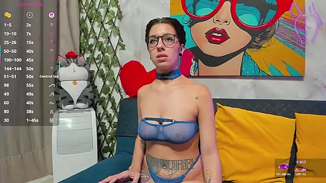 Snapshot of GabiMorgan chatting on November 1, 2025, 9:06 pm GabiMorgan online show from November 1, 2025, 9:06 pm