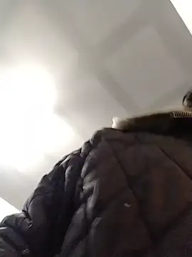 Snapshot of Brhama44 chatting on December 3, 2025, 3:21 pm Brhama44 online show from December 3, 2025, 3:21 pm