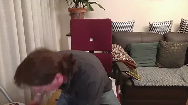 HETEREOMAN online show from November 30, 2025, 6:23 pm