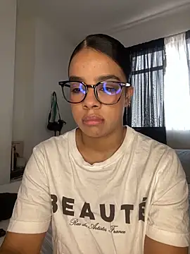 trianawhite online show from March 25, 2026, 4:57 pm