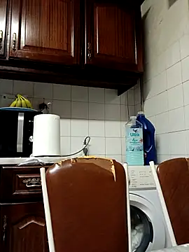 Snapshot of Monick17 chatting on October 11, 2025, 5:28 am Monick17 online show from October 11, 2025, 5:28 am