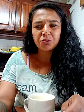 Snapshot of Monick17 chatting on October 20, 2025, 8:59 am Monick17 online show from October 20, 2025, 8:59 am