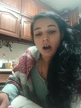 Snapshot of Monick17 chatting on February 28, 2026, 5:41 am Monick17 online show from February 28, 2026, 5:41 am