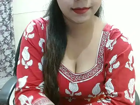 LovingPihu online show from April 18, 2026, 5:00 am