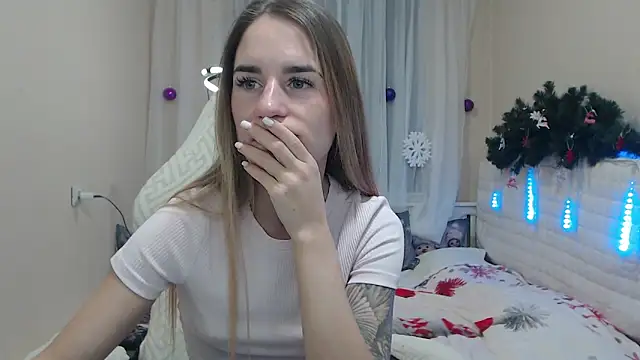 DeboraHorny online show from December 15, 2025, 7:01 am