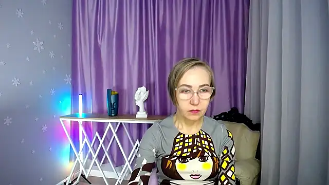 queen a n i online show from October 27, 2025, 10:19 am