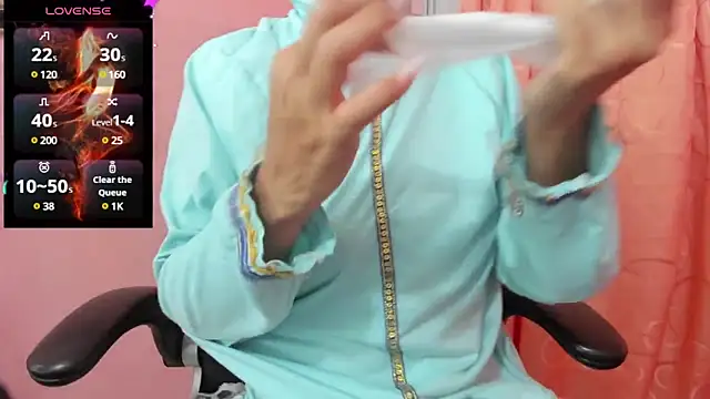 Snapshot of DarshaKhemu chatting on December 13, 2024, 6:31 am DarshaKhemu online show from December 13, 2024, 6:31 am