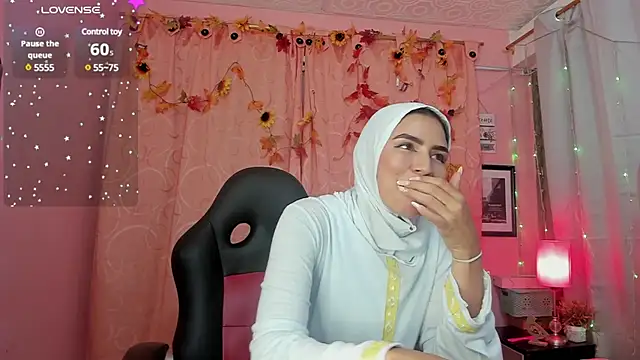 Snapshot of DarshaKhemu chatting on January 11, 2025, 8:43 pm DarshaKhemu online show from January 11, 2025, 8:43 pm