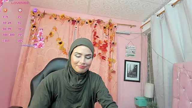 DarshaKhemu online show from November 21, 2025, 8:29 pm