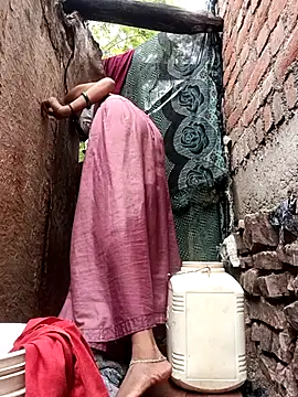 Snapshot of Mohni_Das chatting on July 7, 2026, 8:07 am Mohni Das online show from July 7, 2026, 8:07 am