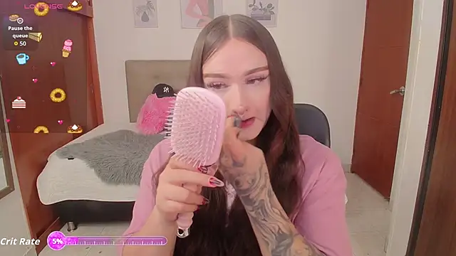 Miley Baker online show from November 7, 2025, 1:44 pm