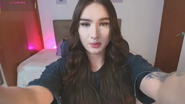 Miley Baker online show from April 30, 2026, 12:44 pm