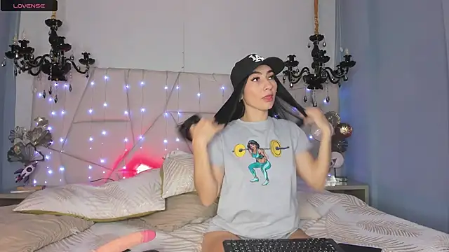 Selenee- online show from January 5, 2025, 4:38 pm