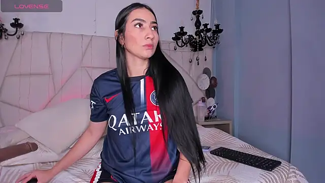 Selenee- online show from January 30, 2025, 2:36 pm