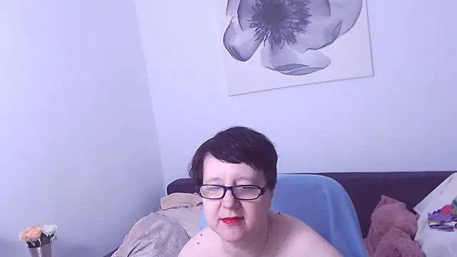 ChristaRose online show from October 12, 2025, 1:21 pm