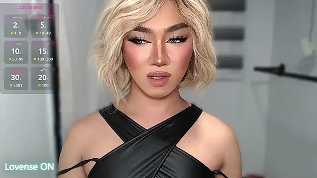 Local Hoelyx online show from October 11, 2025, 8:24 am