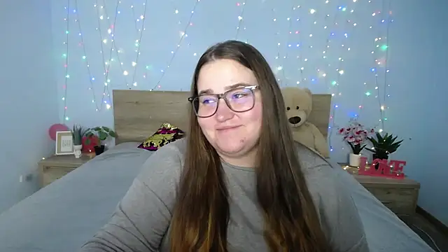 Snapshot of XX_Daniella_XX chatting on January 28, 2025, 7:21 pm XX Daniella XX online show from January 28, 2025, 7:21 pm