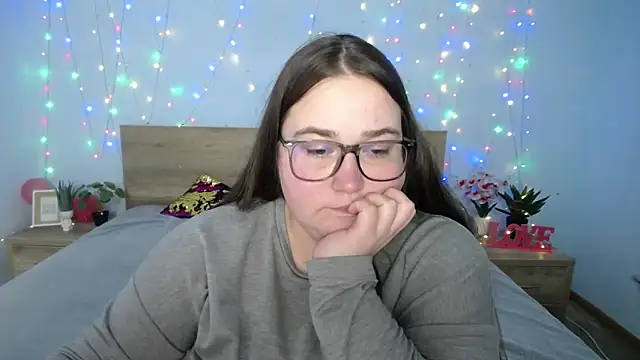 Snapshot of XX_Daniella_XX chatting on January 28, 2025, 10:23 pm XX Daniella XX online show from January 28, 2025, 10:23 pm