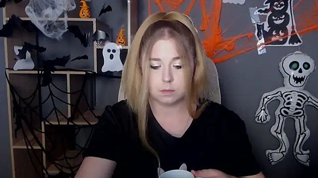 JessikaDaniel online show from October 16, 2025, 6:25 am