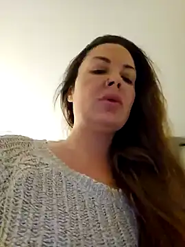 RebeccaXO  online show from February 5, 2025, 3:23 am