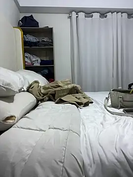 DulceMya6 online show from October 19, 2025, 12:22 am