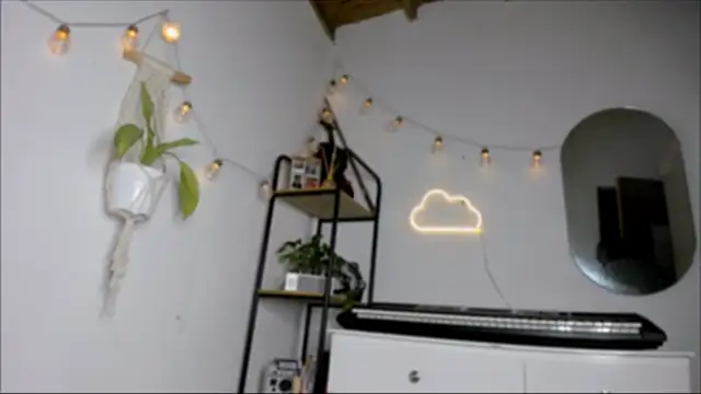 susy angel online show from January 10, 2025, 7:14 am