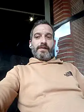 Snapshot of maxbigol chatting on January 11, 2025, 2:47 pm maxbigol online show from January 11, 2025, 2:47 pm