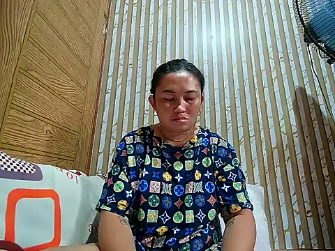 LalaiAsian online show from February 3, 2026, 12:09 am