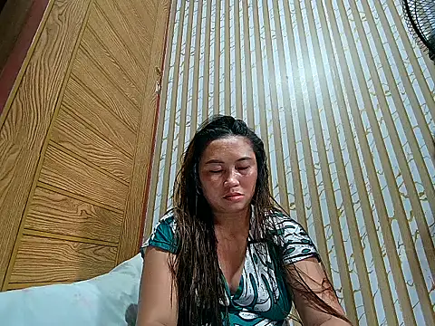 LalaiAsian online show from February 23, 2026, 6:22 am