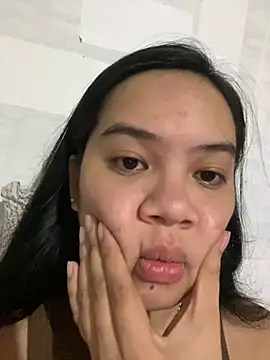 Snapshot of Hebefemme chatting on March 15, 2025, 8:21 pm Hebefemme online show from March 15, 2025, 8:21 pm