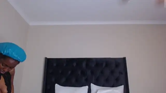 Sexynaughty Gal online show from November 23, 2025, 9:25 pm