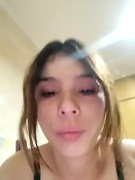 mariamac420 online show from April 8, 2026, 9:48 pm