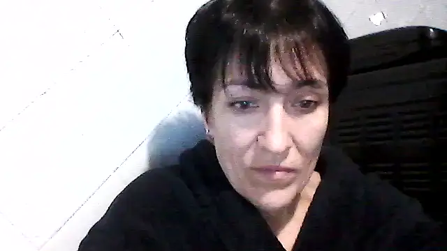 SunnyAmorre online show from October 17, 2025, 8:22 pm