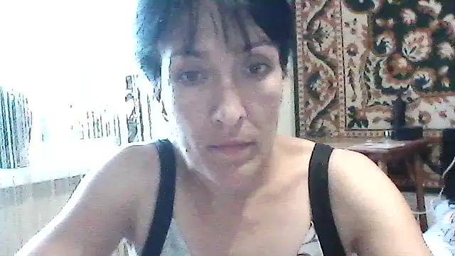 SunnyAmorre online show from June 22, 2026, 1:41 pm