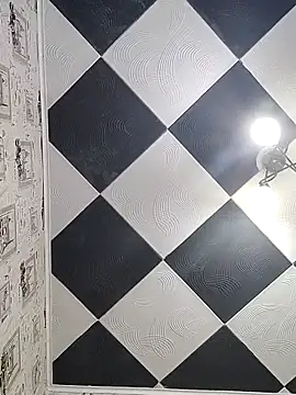 Rini333 online show from February 9, 2026, 9:46 am