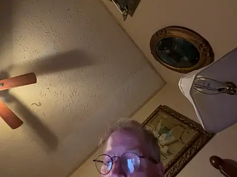 jck1m0t online show from April 24, 2026, 12:35 am