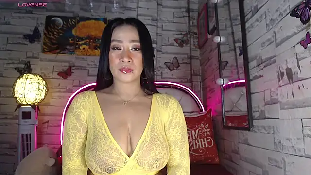 Snapshot of AsianMilfSheryl chatting on December 23, 2024, 4:22 am AsianMilfSheryl online show from December 23, 2024, 4:22 am