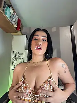 Snapshot of AsianMilfSheryl chatting on May 11, 2026, 7:25 am AsianMilfSheryl online show from May 11, 2026, 7:25 am