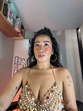 Snapshot of AsianMilfSheryl chatting on July 20, 2026, 5:44 am AsianMilfSheryl online show from July 20, 2026, 5:44 am