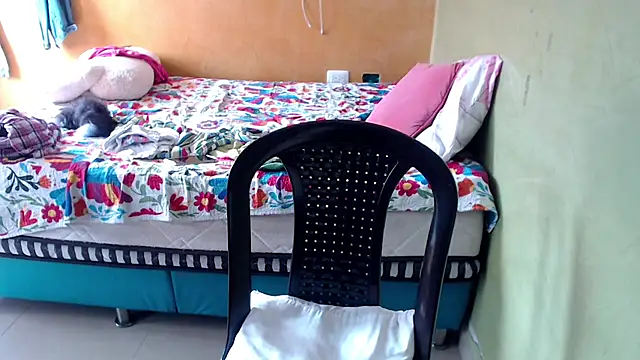 yulieth bbw online show from November 19, 2025, 3:34 pm