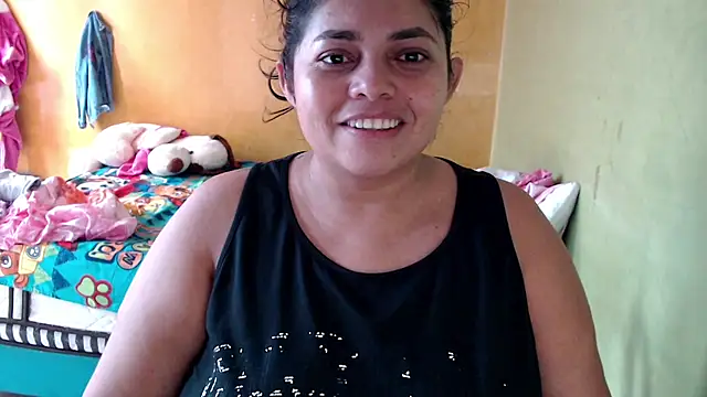 yulieth bbw online show from December 1, 2025, 3:39 pm