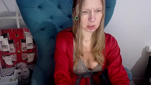 Snapshot of alexandra_zaryanova chatting on September 21, 2025, 8:05 am alexandra zaryanova online show from September 21, 2025, 8:05 am