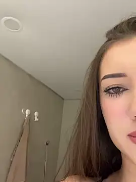 Snapshot of goodforKarina chatting on December 31, 2024, 12:43 am goodforKarina online show from December 31, 2024, 12:43 am