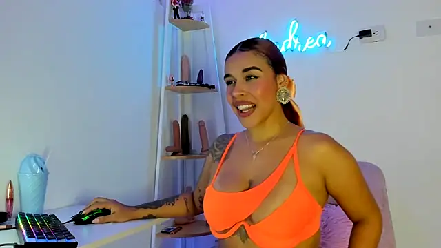 andrea lopezz  online show from February 6, 2025, 11:26 pm