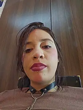 Snapshot of Rebeca_xs chatting on February 22, 2026, 9:08 am Rebeca xs online show from February 22, 2026, 9:08 am