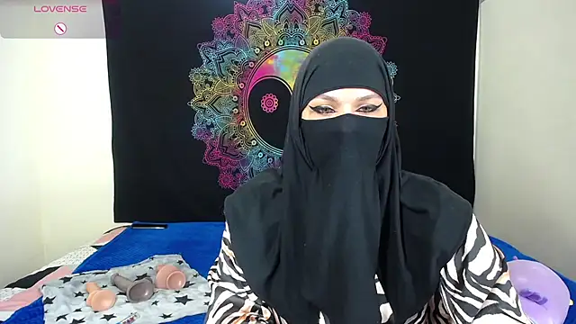 evelyn  salah online show from October 28, 2025, 9:13 am