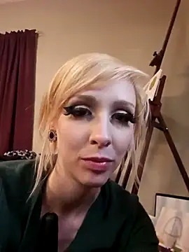 AmethystFoxx online show from February 3, 2025, 6:07 pm